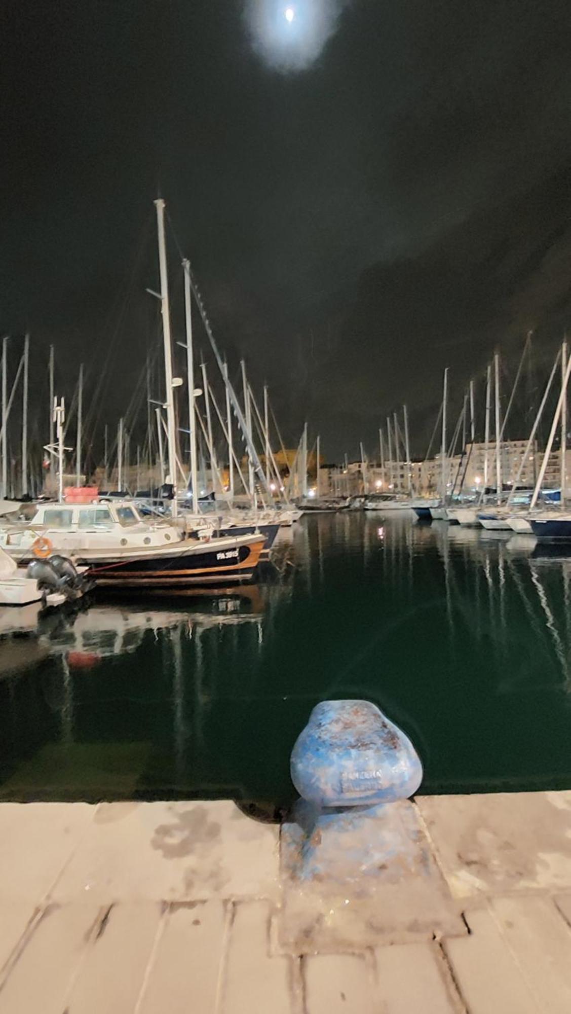 Persiane al Cassaro Bed & Breakfast Palermo Bagian luar foto